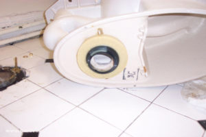 Toilet-Repair-how-to-replace-a-broken-flange